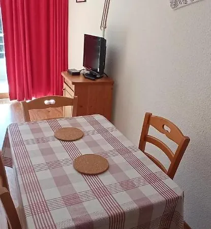 1700 Pour 4 Personnes - Au Calme - Avec Wifi